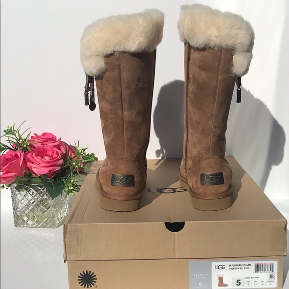 UGG plumdale charm - Picture 6 of 10